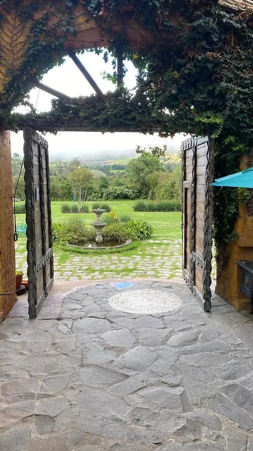 La Antigua Hotel De Montana Quito 4*,